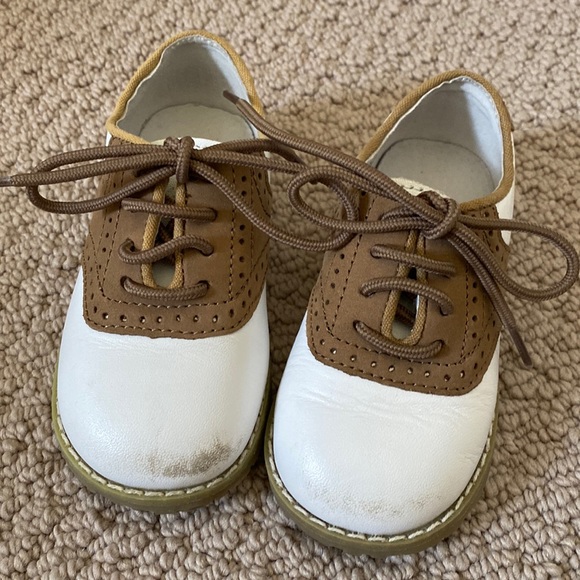 L'Amour Other - Toddler Boy Brown & White Leather Saddle Dress Shoes 7